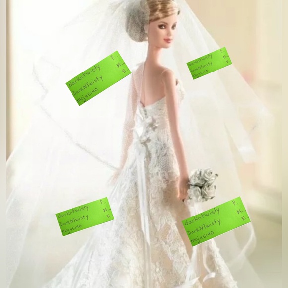 Carolina Herrera Gold Label Barbie NRFB BNIB MIB PRICE VERY FIRM!! - Picture 1 of 8